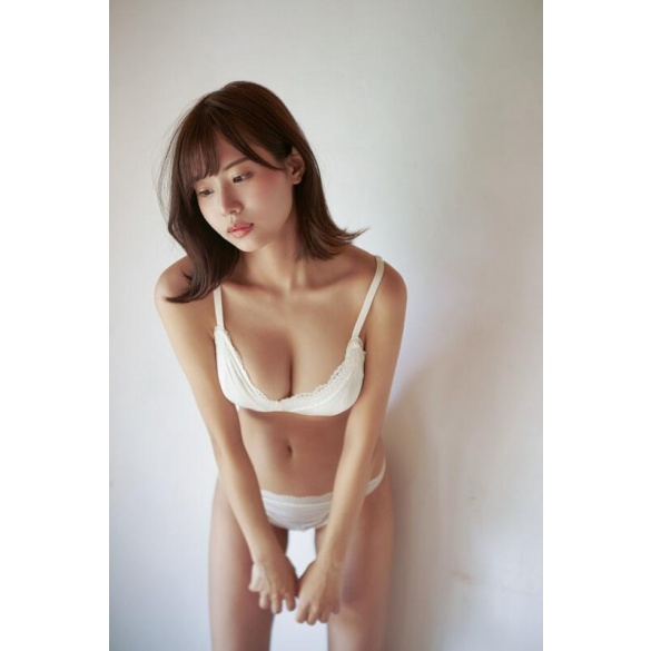 혼고 아이 (니카이도 유메) 3rd 사진집 - 사랑이란