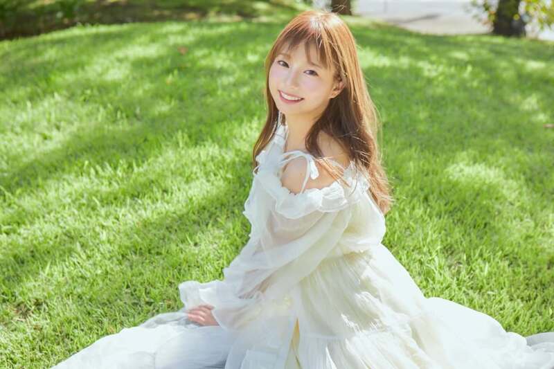 하야시 유이 1st 사진집 - 타이틀미정