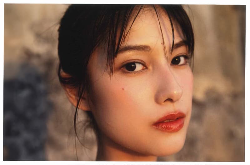 타마다 시오리 사진집 - 빛 속으로