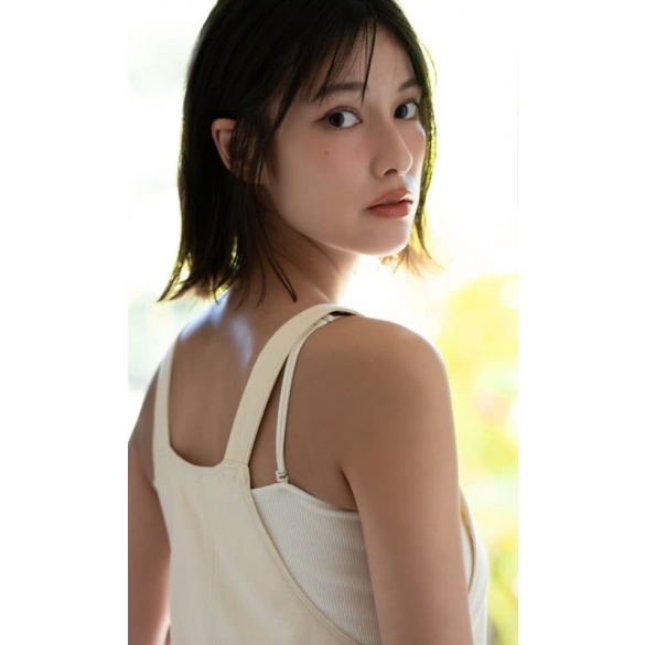 타마다 시오리 사진집 - 빛 속으로