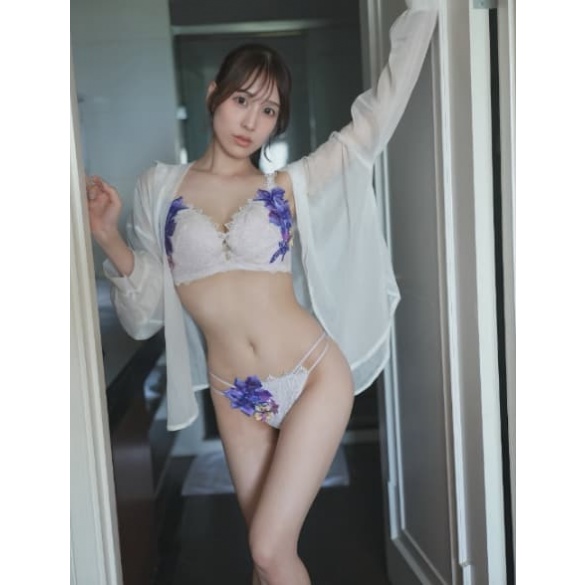 미스미 네네 사진집 - 타이틀 미정