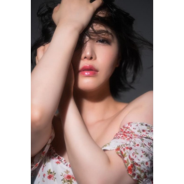 산노미야 츠바키 사진집 젖어서 빛나다