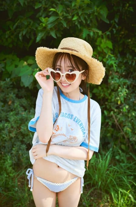 와타나베 아카리 1st 사진집 - 타이틀 미정