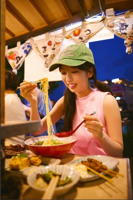 와타나베 아카리 1st 사진집 - 타이틀 미정