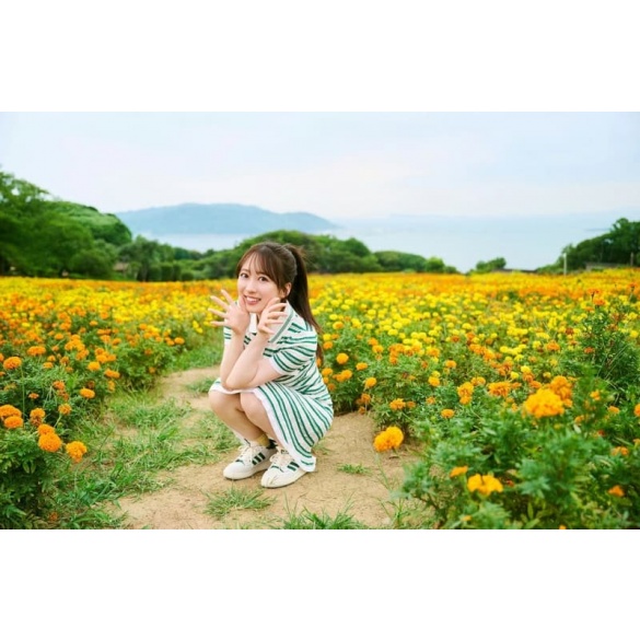 와타나베 아카리 1st 사진집 - 타이틀 미정