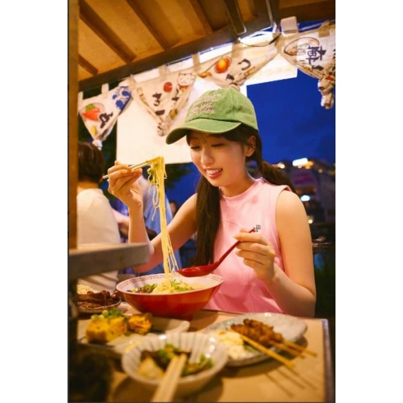 와타나베 아카리 1st 사진집 - 타이틀 미정