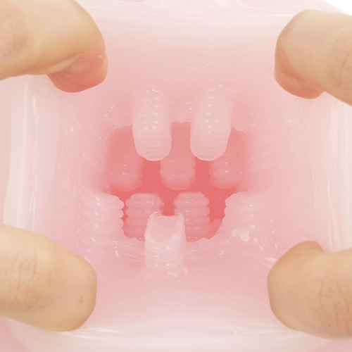 야와라카의 오나홀 데뷔