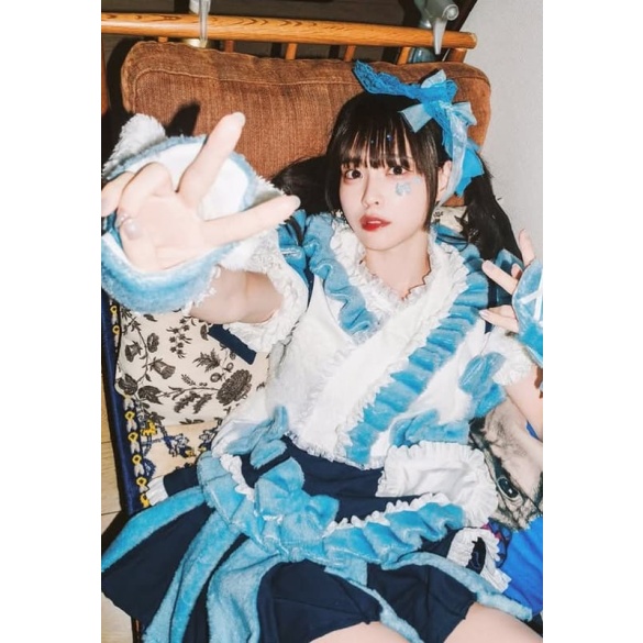 스즈키 몹 첫 번째 사진집 전대미문