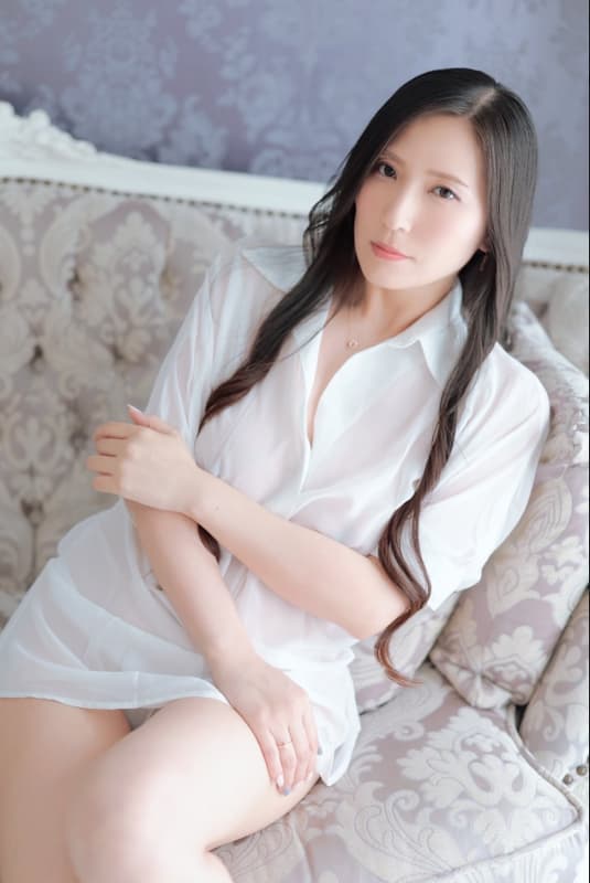 시이나 유나 누드 사진집 풀어지는 순간