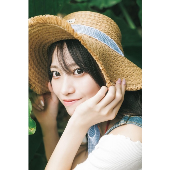 SKE48 이리우치지마 스즈 1st 사진집 타이틀 미정