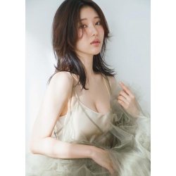 시자키 카논 첫 번째 사진집