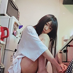 츠보미 셀카 누드 사진집 - 도쿄 블라섬